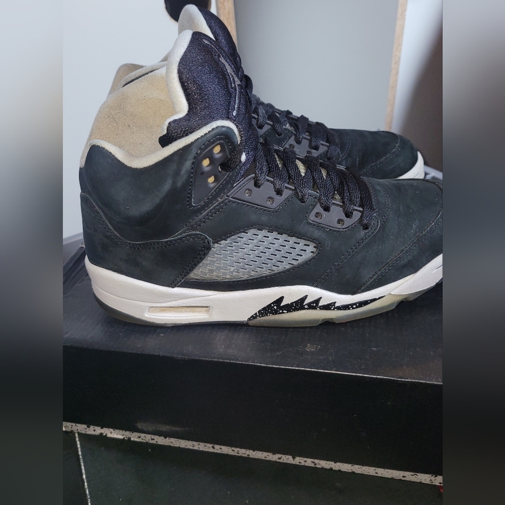 Air Jordan 5 Retro Oreos 2013.